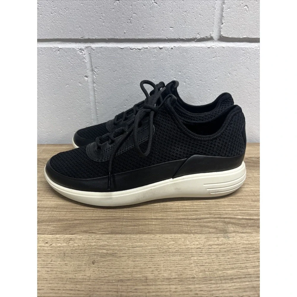 ECCO Soft 7 Runner Black Mesh & Leather Sneakers 38 Shoes Womens 7‎ / Men 5.5